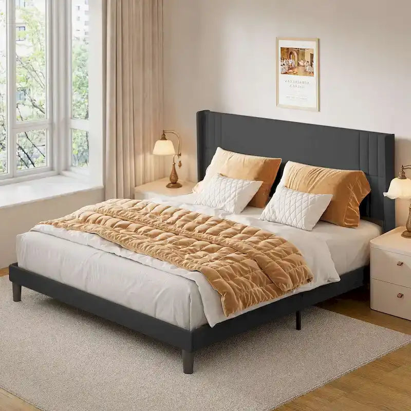 Letto Imbottito Matrimoniale/King con Canali Verticali e Testiera ad Ali